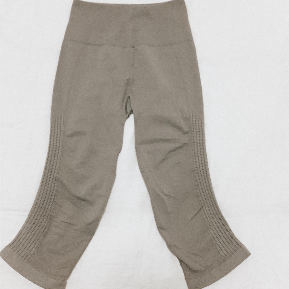 Lululemon Crop Leggings Grey